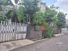 Jual rumah siap huni dep kehutanan karangtengah dekat meruya
