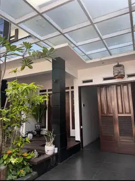 Dijual Cepat Rumah Lux Siap Huni Di Turangga dekat Sesko hotel horison