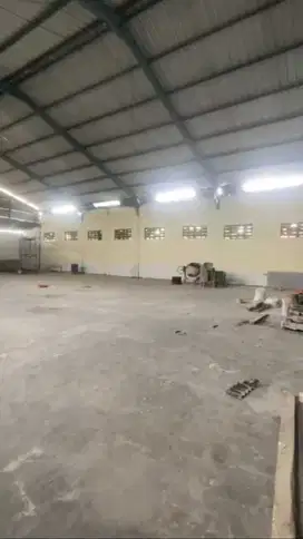Disewakan Gudang dipinggir jalan utama Citeureup Sentul