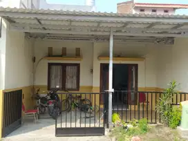 DIKONTRAKKAN RUMAH CITRA HARMONI TROSOBO
