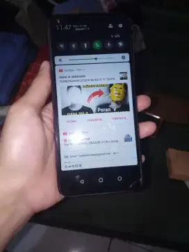 Dijual handphone infinix warna ungu RAM 4/64 komplit bersama kardus ya