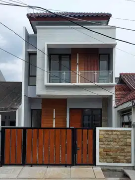 Rumah Minimalis Baru di Duta Kranji Bintara Dekat ke ST KRL Cakung