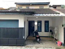 Rumah 1,5 lantai komplek permata biru tahap 1 dkt uin UPI cibiru