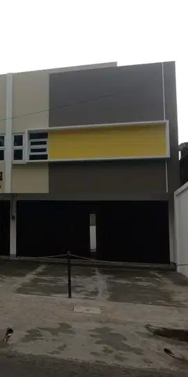 Ruko Bagus Siap Pakai dan Lokasi Ramai di Gempol Sari