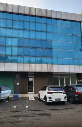 Ruko Strategis dijalan utama boulevard ruko Taman Tekno BSD