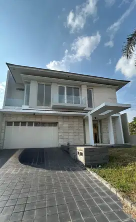 DIJUAL RUMAH RAFLESS CITRALAND UTAMA MODERN MINIMALIS