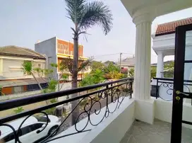 Rumah 2 Lantai Galaxy Royal Palace Surabaya Area Nyaman Murah RIC.A242