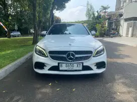 Mercedes Benz C300 AMG Line 2021