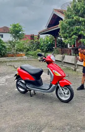 rare piaggio fly 125 cbu