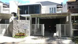 DIJUAL RUMAH GRAHA FAMILY FULL FURNISHED! SUPER CIAMIK BLOK FAVORIT!