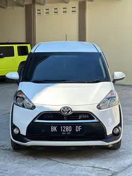 Toyota sienta V manual 2017