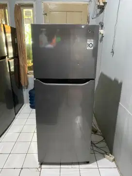 Lg gn-b200 kulkas dua pintu inverter 230 liter ori mulus 87% garansi