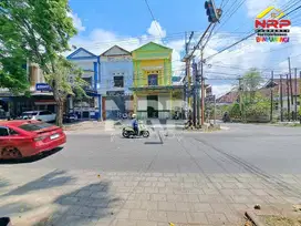 Disewakan Ruko Strategis 2 Lantai di Simpang 4 JL Kepiting Banyuwangi