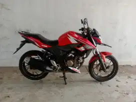 Di jual honda cb 150r tahun 2017 plat karawang