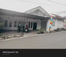 Rumah strategis Grendeng kompleks kampus UNSOED Purwokerto Utara