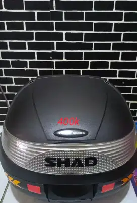 Box motor, helm, sepatu