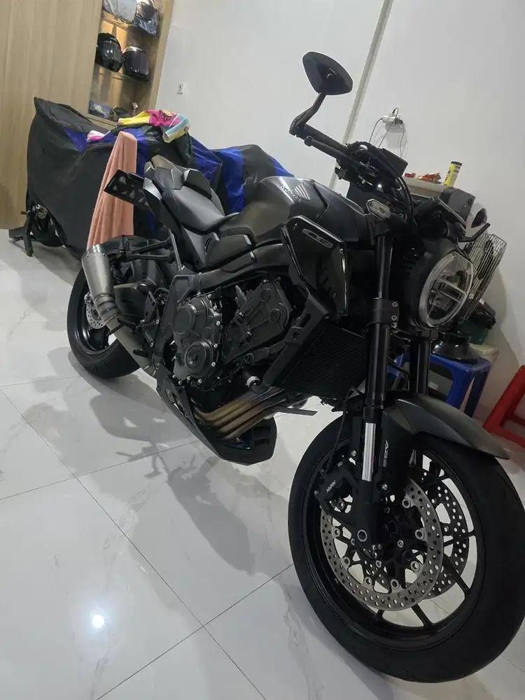 cb650r tahun 2023 full paper
