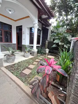 Rumah Full Furnished di Sayap Jl. Margacinta