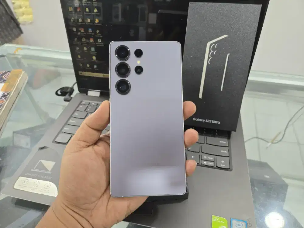 Samsung S25 ultra 12/512gb mulus lengkap grs juni 2026