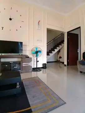 Butuh uang jual rumah dekat alun alun batu