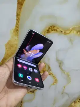 Samsung z flip 4 ram 8/256 resmi