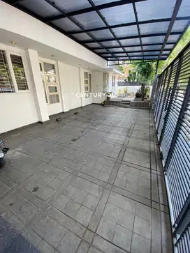 DIJUAL RUMAH DI PONDOK INDAH JAKARTA SELATAN
