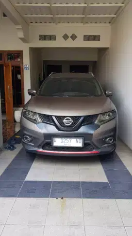 Nissan X Trail 2.0 AT 2015
