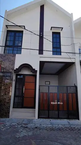 Miliki Rumah Baru 2 Lantai Di Platuk Donomulyo. Dekat Pogot, Kenjeran