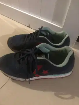Sepatu converse 42.5