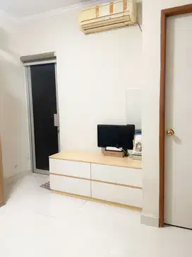 DIJUAL CEPAT APARTEMEN 1BR MEDITERANIA KG RENOVASI SWIMMING POOL VIEW