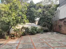 Dijual cepat rumah hoek di Muara Karang lokasi bagus