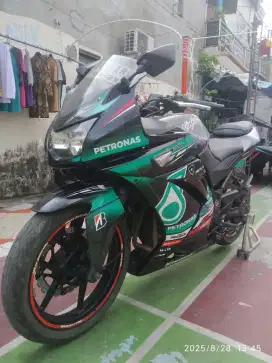 Ninja 250 ISTIMEWA