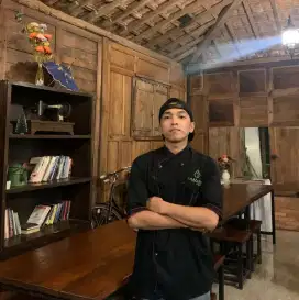 Saya ahli memasak apa ajah. Terutama masakan Nusantara. Chines