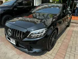 Mercedes Benz Mercy C200 W205 EQ Boost Black 2019