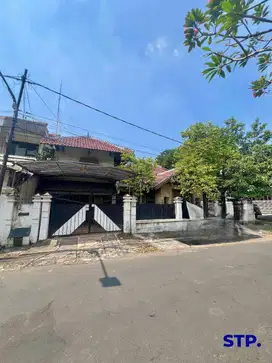 Rumah siap huni 2 lantai di Rungkut Asri Utara  ex kantor