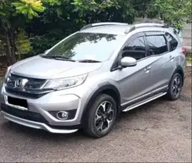 Dijual Honda BR-V Tahun 2016 E CVT – Warna Abu-Abu