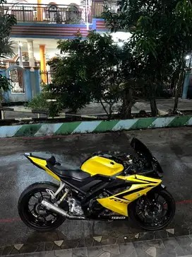 DIJUAL YAMAHA R15 V3