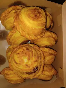 Home made curry puff