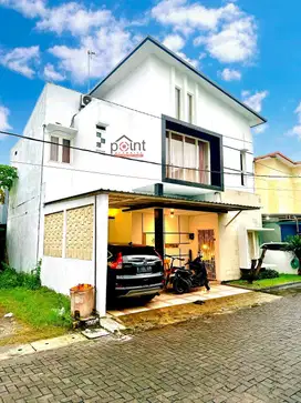 Rumah mewah di perumahan baturan fajar indah colomadu