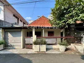 Rumah Lokasi Strategis Cocok Dibangun Kost Di Kayu Putih S8915