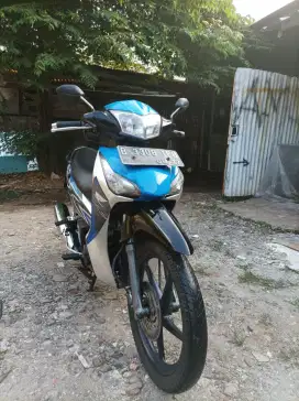 Supra x 125 helm in injeksi