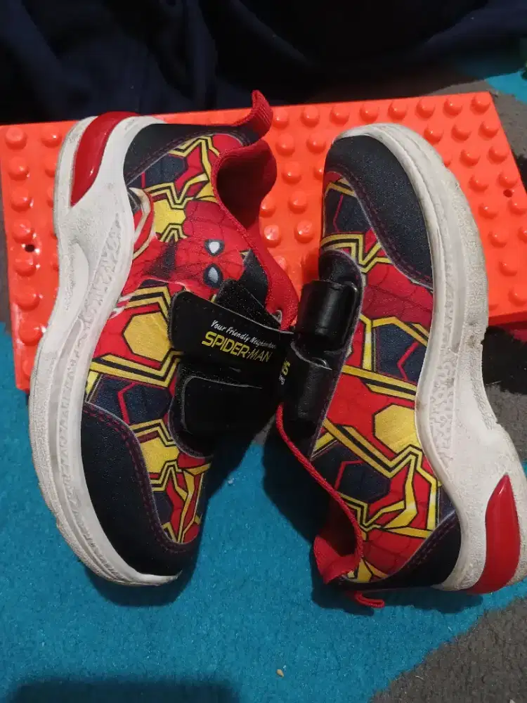 Sepatu anak Nevada Marvel Matahari