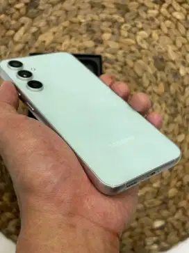 Samsung s23FE 5G 8/256 resmi sein lengkap minus hanya ada dent tipis