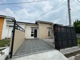 Disewakan Rumah Baru Rapi full fasilitas