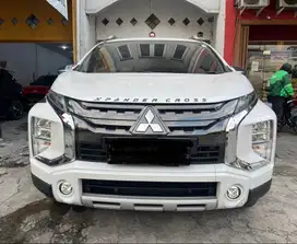(TDP 37 JUTA!) Mitsubishi Xpander Cross 1.5L Plus Automatic Putih 2019