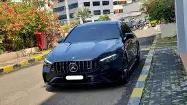Km6rb mercedes benz mercy amg a35 sedan 2023 hitam