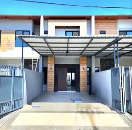 Murah ! Lokasi bagus & tatanan lega dijual rumah Medokan Adri Barat