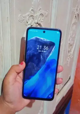 Infinix Hot 12 Play ram 4+4/128 Nomines