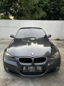 BMW 320i 2009 i-drive Lci e90