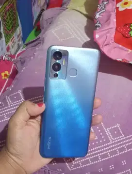 Infinix Hot 12 play ram 4+2/128!.
